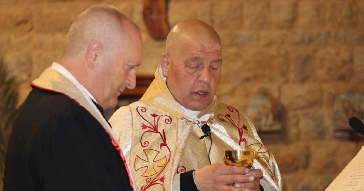 البطريرك يونان  يندد باستشهاد الخوري بيار الراعي ويعزي الكنيسة المارونية