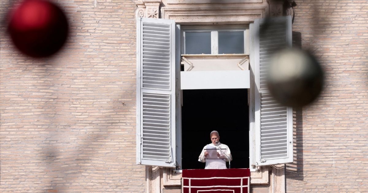 البابا في صلاة التبشير الملائكي: لنصلِّ من أجل السلام بين الأمم وفي بيوتنا