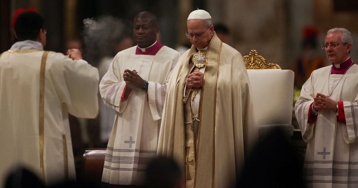 البابا يواسي ضحايا عاصفة "كريستين" في البرتغال