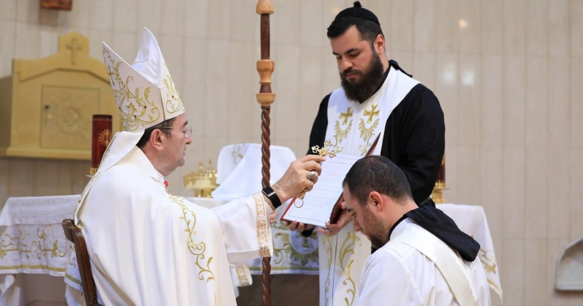 الرهبانيّة اللبنانيّة المارونيّة تحتفل بسيامة الشمّاس طوني بطرس كاهنًا في سيدني