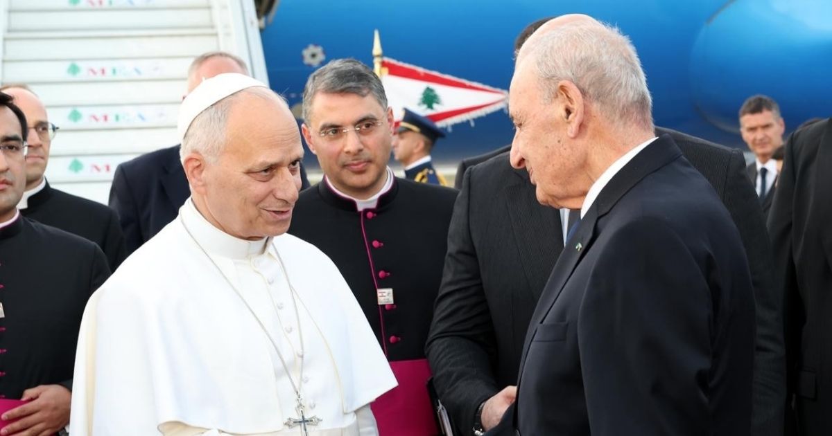 البابا في رسالة للرئيس نبيه بري: لبنان نموذجٌ للشجاعة والصمود!