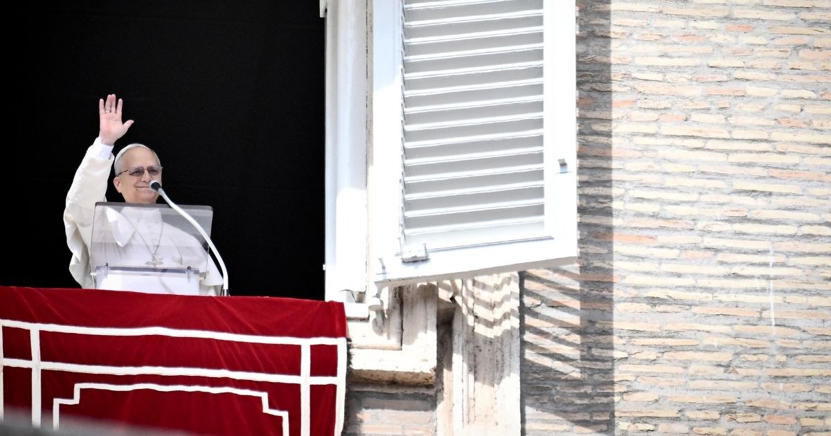 البابا لاوُن الرابع عشر: الإيمان يفتح أعيننا على آلام البشر