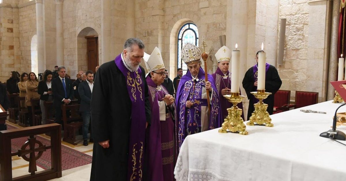 البطريرك الراعي في أحد شفاء الأعمى: ليفتح الله أعين قلوبنا لنرى نوره