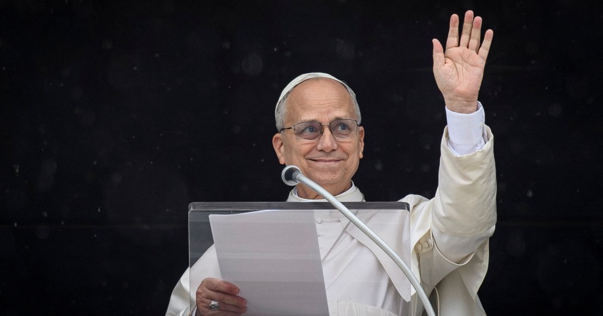 البابا في صلاة التبشير الملائكي: إحياء لعازر دعوة للخروج من "قبور الأنانية"