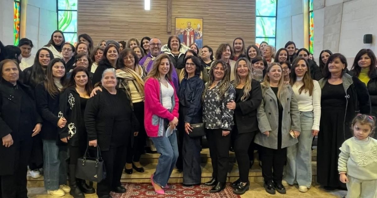 رعية مار زخيا عمشيت تحتفل بعيد الأم وتكرّم الأمهات