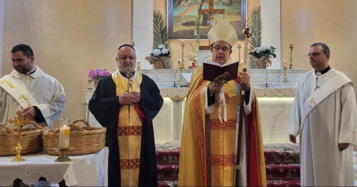 قداس ورتبة الشعانين في أبرشية صيدا للموارنة