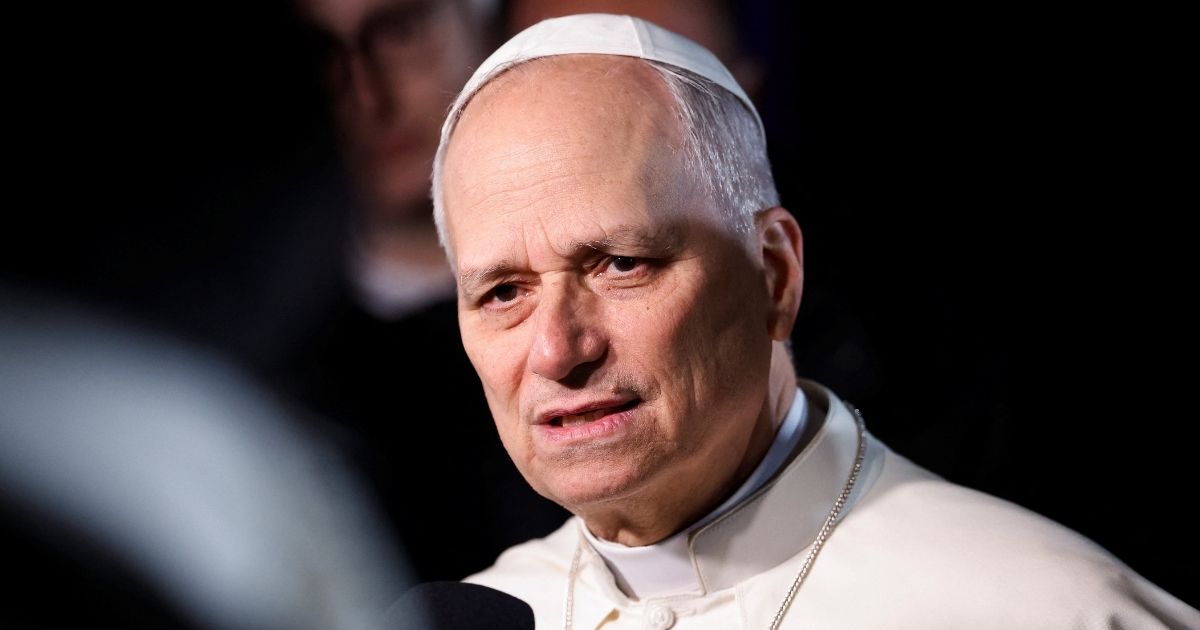 البابا لاوُن الرابع عشر يدعو قادة العالم للحوار: أوقفوا الحرب