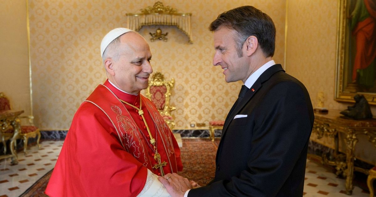 لبنان محور لقاء ماكرون مع قداسة البابا في الفاتيكان
