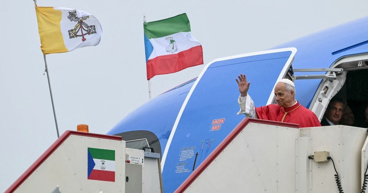 البابا يبدأ المحطة الأخيرة من رحلته الأفريقية في غينيا الاستوائية