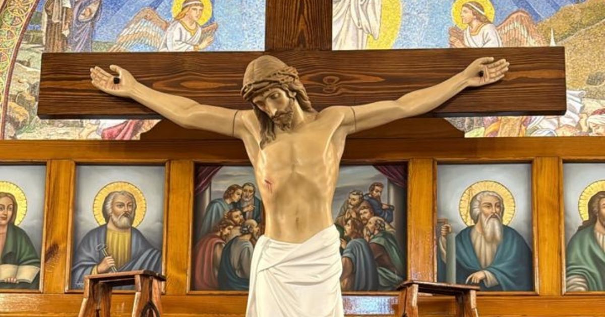 بعد الإعتداء الإسرائيلي... إيطاليا تهدي دبل صليبًا جديدًا للمسيح