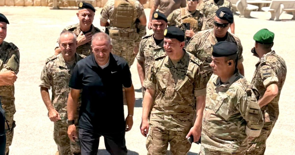 العماد هيكل يشارك في صلاة على نية شهداء الجيش في دير سيدة البشارة بزوطر الغربية